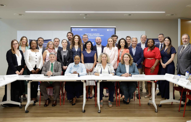 Sostenibilidad y multilateralismo: las claves de nuestro encuentro con Sanda Ojiambo y los líderes empresariales en Madrid 